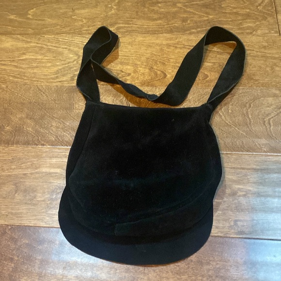 Black and Red Suede Crossbody Bag with Floral Design - Picture 6 of 6